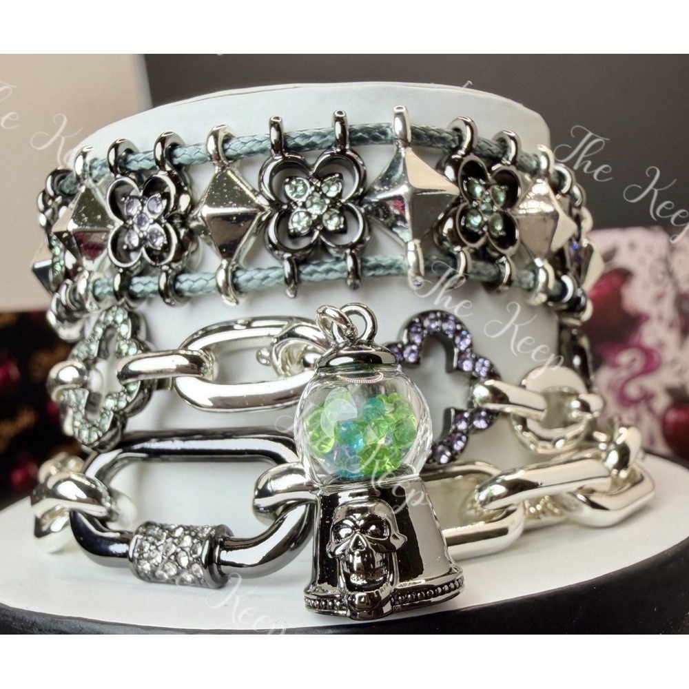 Bomb Party Halloween 26 Stack ST63585 Spooky Bubblegum Machine Bracelet Set